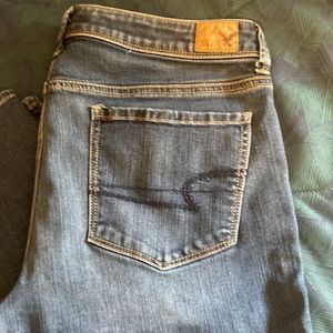 🌸AMERICAN EAGLE 🦅 SUPER SKINNY SHORT JEANS